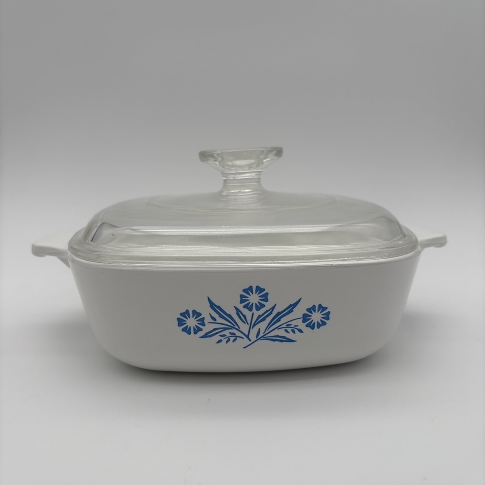 Pre-Owned Vintage Pyrex P-1-B CorningWare Blue Cornflower 1Quart Casserole Dish